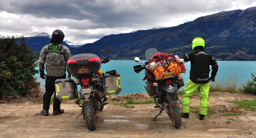 Acompañado por un Carabineros en Chile: Aventuras en Moto por el Sur 1 acompanado por un carabineros en chile aventuras en moto por el sur