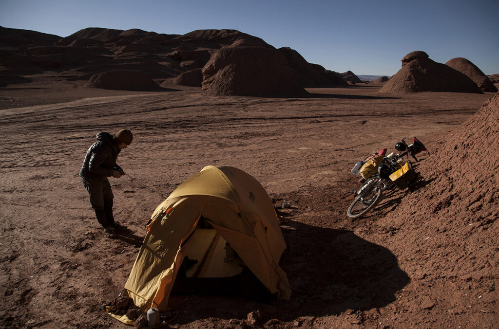 Chile en Moto: Ascendiendo al Jama y Descubriendo la Mágica Atacama 1 chile en moto ascendiendo al jama y descubriendo la magica atacama
