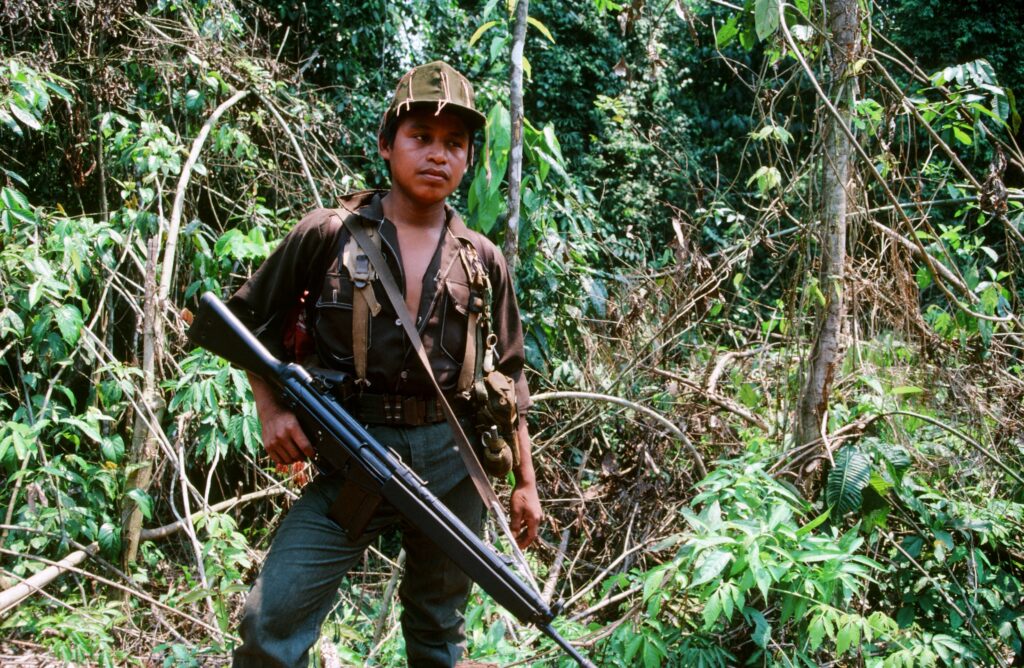 El Salvador: Control Militar en la Antigua Zona Guerrillera 1 el salvador control militar en la antigua zona guerrillera