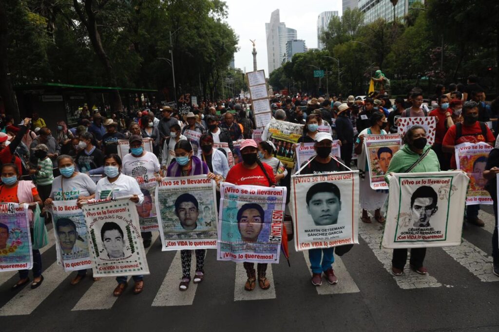 Gobierno Federal: Justicia y Verdad en Caso Ayotzinapa - 8 Años de Lucha 1 gobierno federal justicia y verdad en caso ayotzinapa 8 anos de lucha