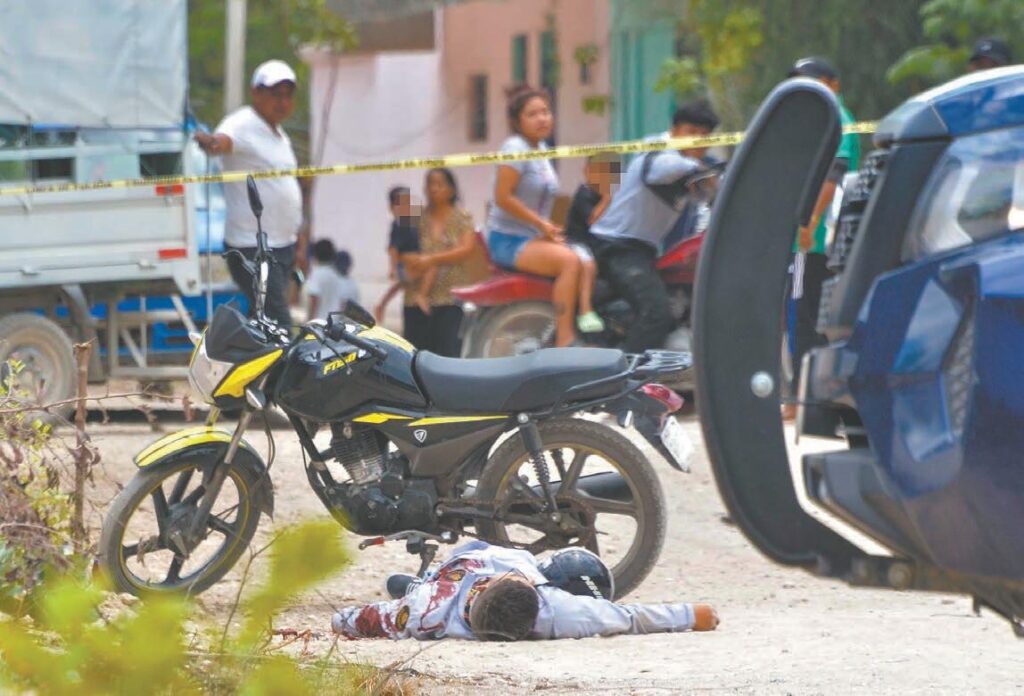 Interceptado por el Cartel en México: Una Experiencia Asombrosa en Motocicleta 1 interceptado por el cartel en mexico una experiencia asombrosa en motocicleta