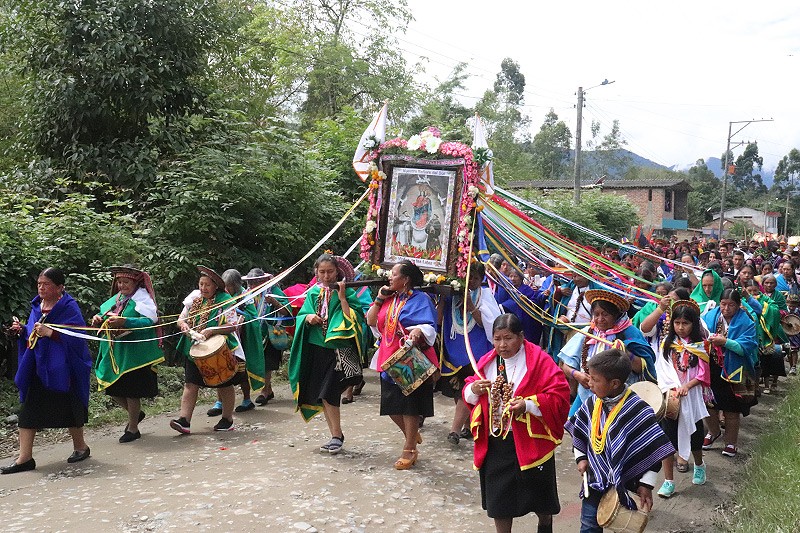 La sabiduría ancestral de la abuela Lucía: Encuentro con los Emberá-Chamí en Colombia 1 la sabiduria ancestral de la abuela lucia encuentro con los embera chami en colombia
