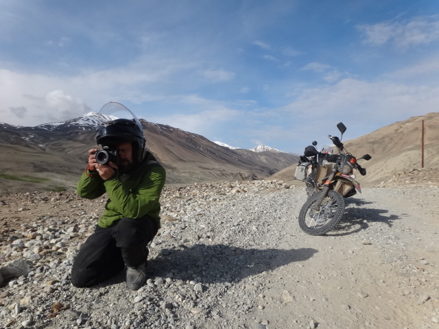 Pirineos: Aventuras y Reflexiones al Cruzar la Frontera hacia España en Moto 1 pirineos aventuras y reflexiones al cruzar la frontera hacia espana en moto