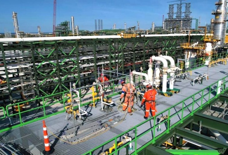 Refinería Minatitlán: Reinicio de producción y el futuro del petróleo en México 1 refineria minatitlan reinicio de produccion y el futuro del petroleo en