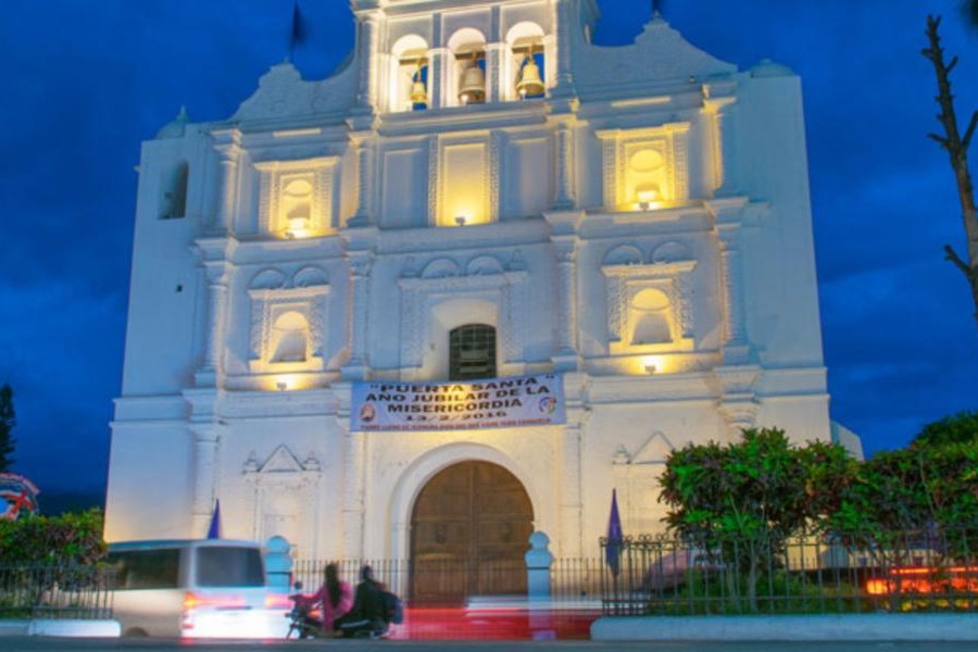 Tz'utujil: Un legado textil amenazado en San Juan La Laguna 1 tzutujil un legado textil amenazado en san juan la laguna