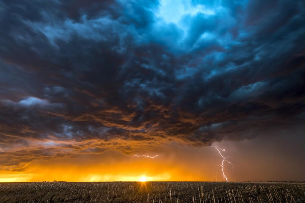 Cómo se relacionan las nubes con los fenómenos extremos 1 como se relacionan las nubes con los fenomenos extremos