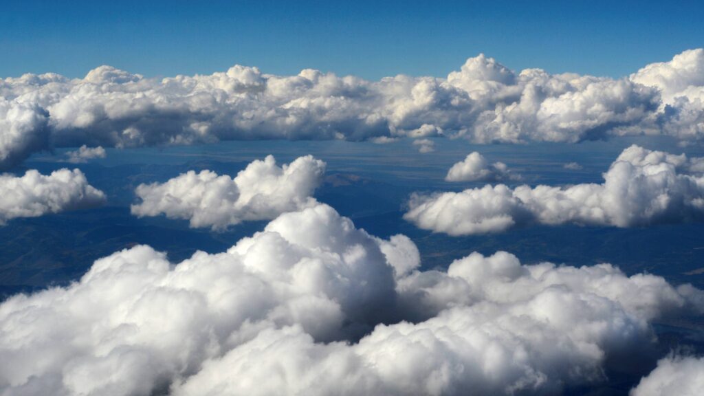 Descomposición de nubes en la atmósfera y su impacto climático 1 descomposicion de nubes en la atmosfera y su impacto climatico
