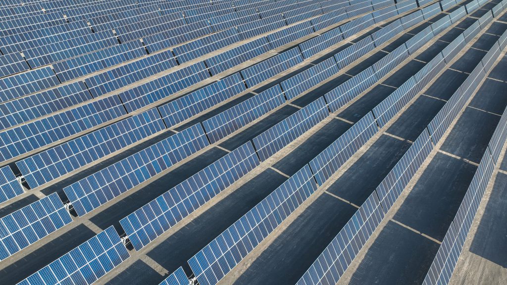Desmitificando 10 mitos comunes sobre la energía solar en 2024 1 desmitificando 10 mitos comunes sobre la energia solar en 2024