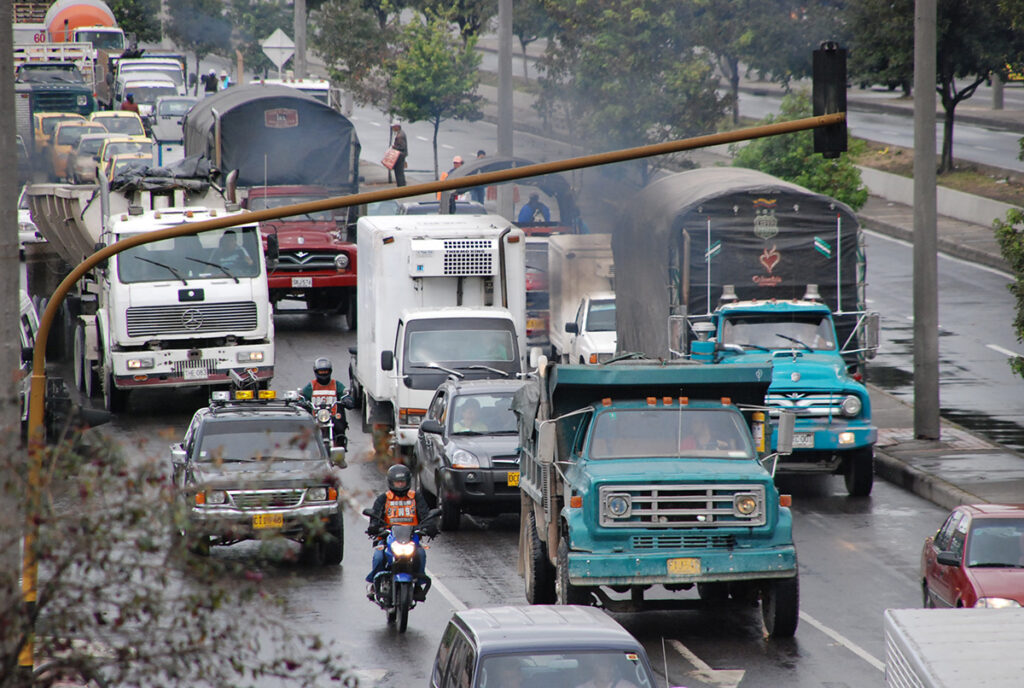 El impacto de los vehículos de carga en las ciudades 1 el impacto de los vehiculos de carga en las ciudades