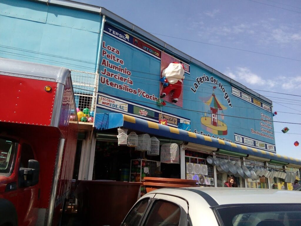 Súper Plaza Ecatepec: Tu Centro Comercial en Av. Carlos Hank González 1 Súper Plaza Ecatepec