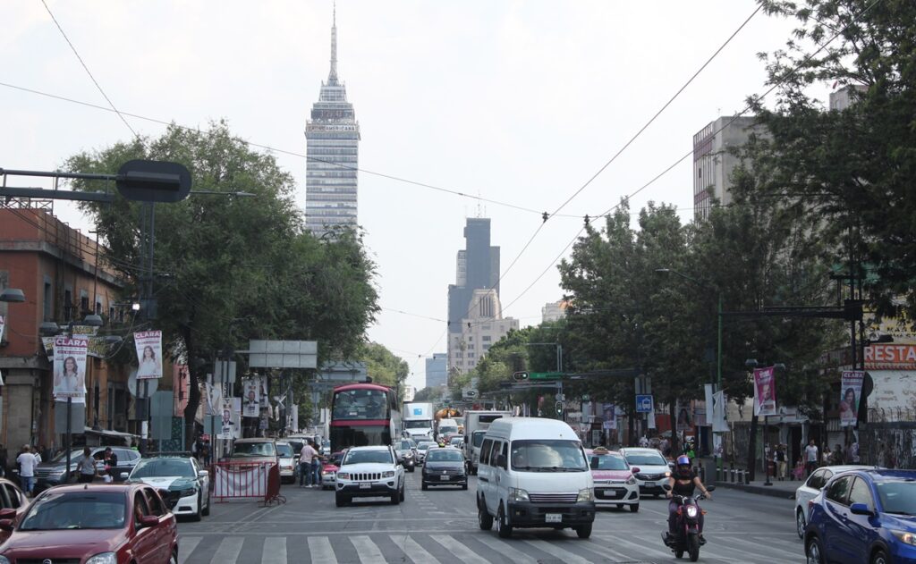 Tráfico en Tiempo Real: Av. Adolfo López Mateos, CDMX 1 Av. Adolfo López Mateo