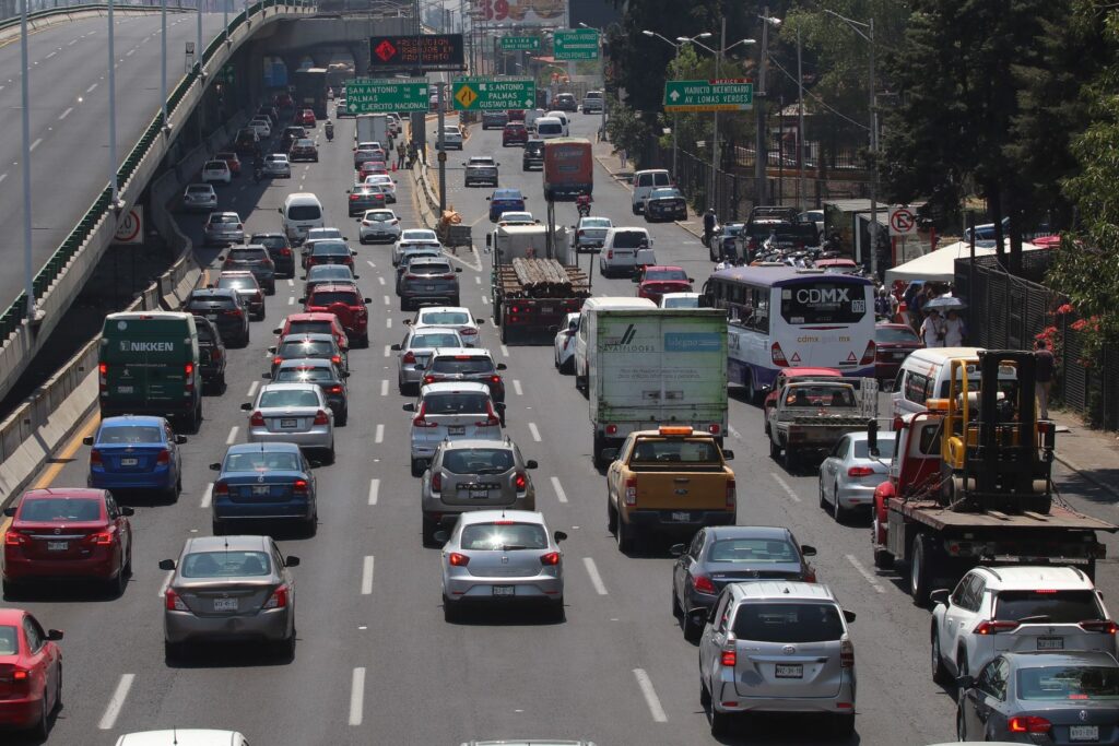 Tráfico en Tiempo Real: Avenida Tecamachalco & Periférico (CDMX) 1 trafico en tiempo real avenida tecamachalco periferico cdmx