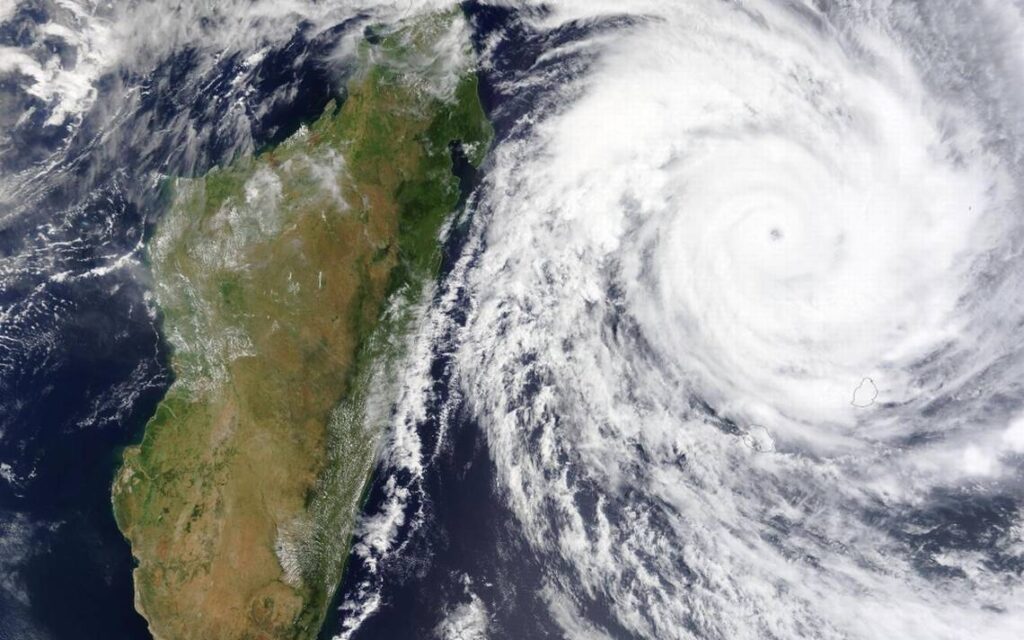 Uso de satélites para alertar sobre tormentas severas 1 uso de satelites para alertar sobre tormentas severas
