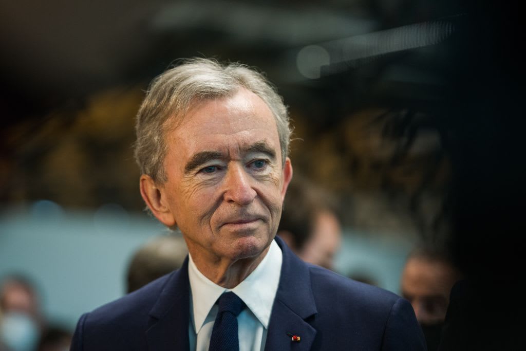Bernard Arnault: El Imperio de la Moda y el Poder Familiar 1 bernard arnault el imperio de la moda y el poder familiar