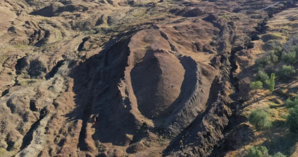 ¿Encontrada el Arca de Noé? Nuevas Pruebas en el Monte Ararat 1 encontrada el arca de noe nuevas pruebas en el monte ararat