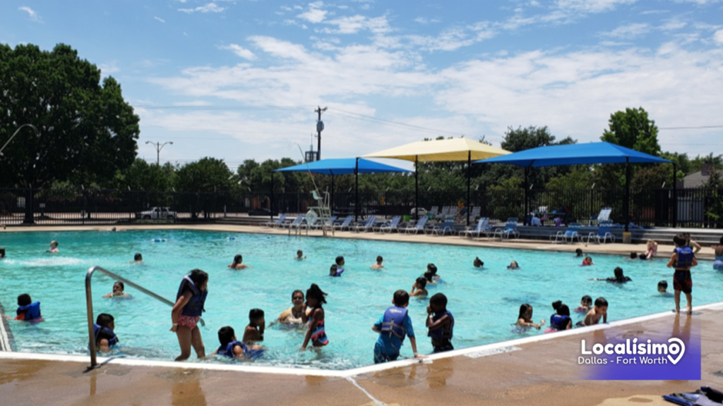 Piscinas Públicas Baratas en Dallas: ¡Disfruta del Verano por $1! 1 piscinas publicas baratas en dallas disfruta del verano por 1