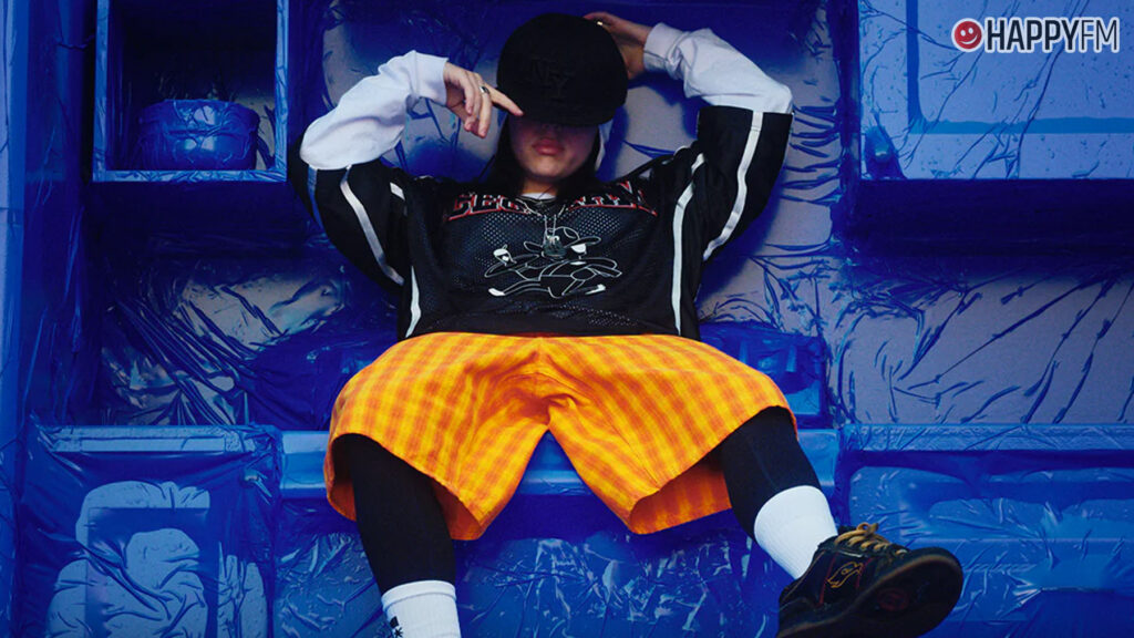 Billie Eilish Outfit: El Secreto Vintage de los Globos de Oro 1 billie eilish outfit el secreto vintage de los globos de oro
