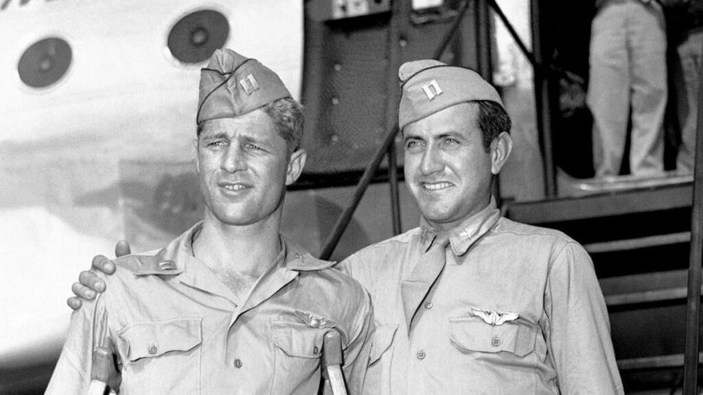 Louis Zamperini: De Olímpico a Héroe, Balsa y Prisión 1 louis zamperini de olimpico a heroe balsa y prision