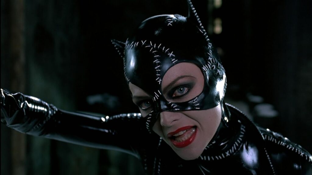 Michelle Pfeiffer Catwoman: Guion Batman Returns Revelado 1 michelle pfeiffer catwoman guion batman returns revelado