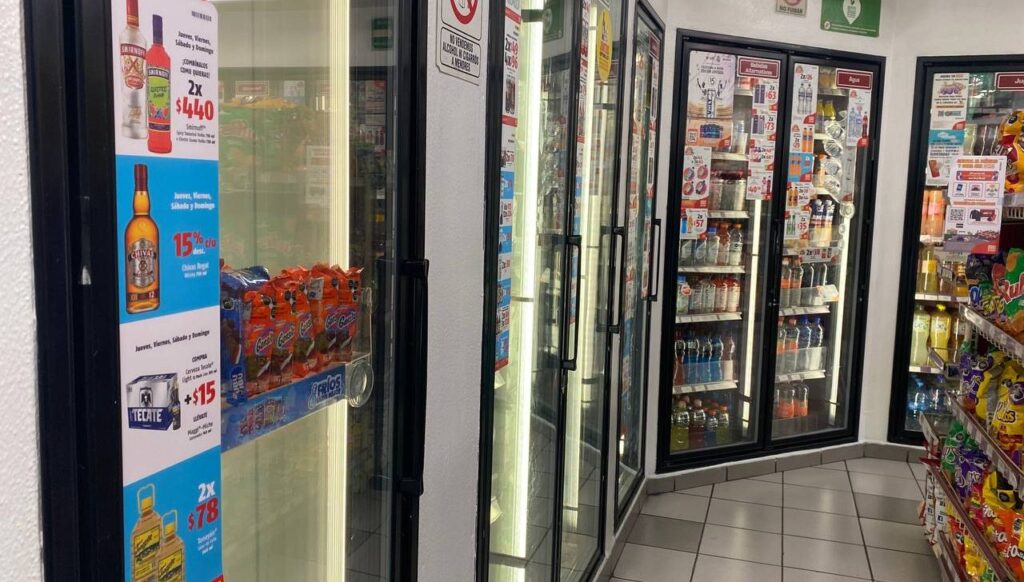 oxxo promociones licores y cervezas precios actualizados 2024
