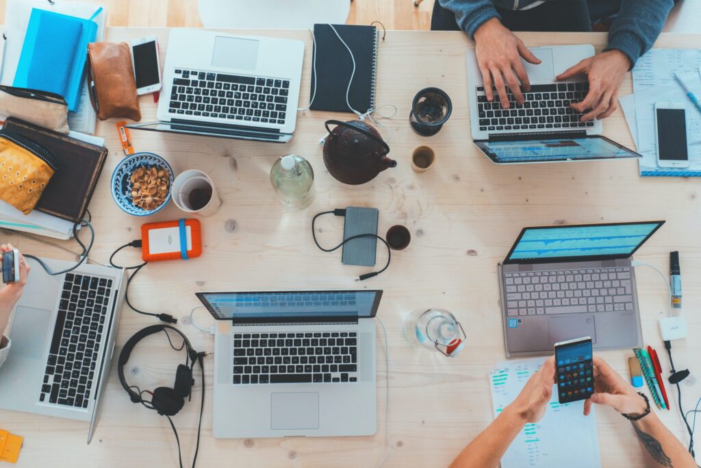 Utilizando la tecnología para potenciar el trabajo en equipo 1 utilizando la tecnologia para potenciar el trabajo en equipo
