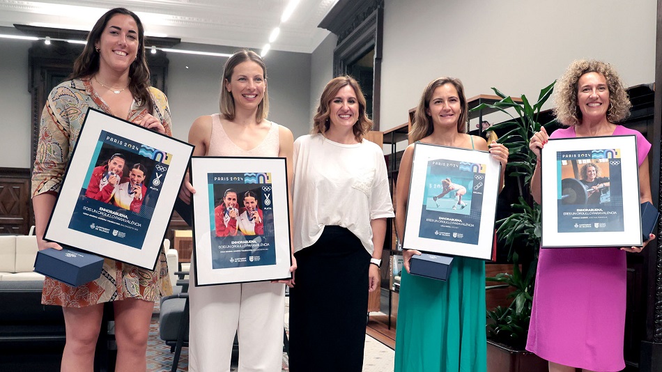 Natasha Bertrand: Trayectoria, Logros y Ascenso en el Periodismo 1 natasha bertrand trayectoria logros y ascenso en el periodismo