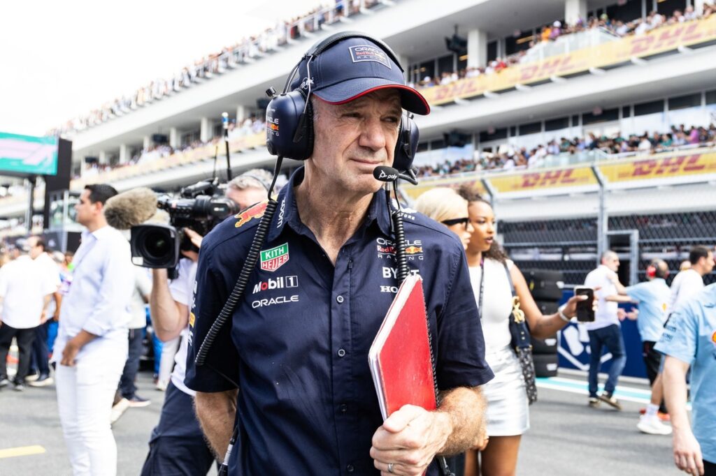 Adrian Newey a Aston Martin: ¿Por qué rechazó Ferrari? 1 adrian newey a aston martin por que rechazo ferrari