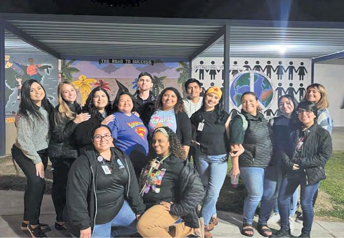 Chance Combs Celebra Graduación: Apoyo Familiar en Medio del Drama 1 chance combs celebra graduacion apoyo familiar en medio del drama