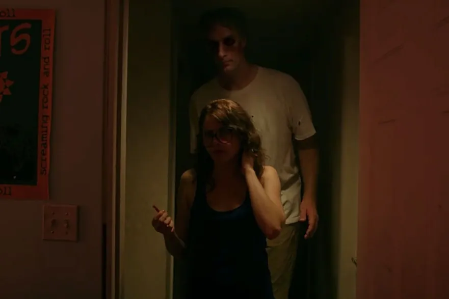It Follows Movie: Análisis Profundo del Horror Adolescente 1 it follows movie analisis profundo del horror adolescente