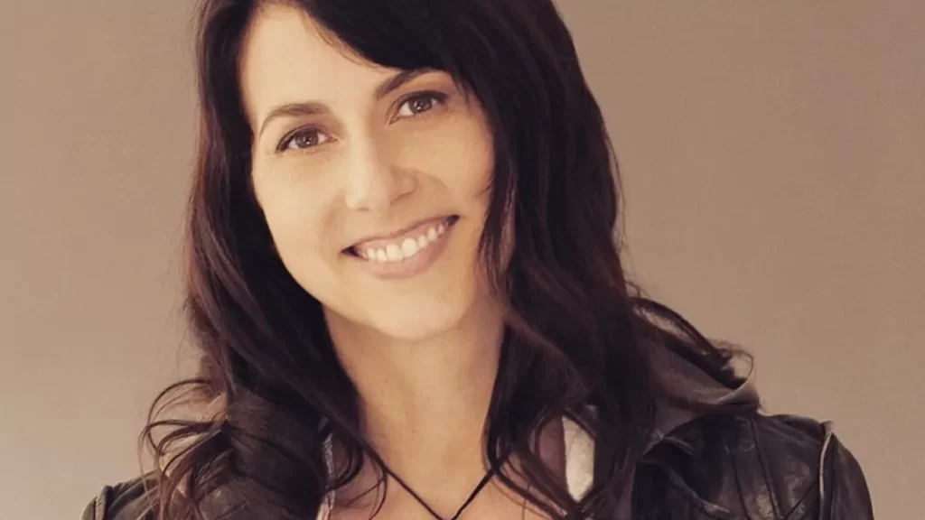 MacKenzie Scott: Donación de Mansiones tras Divorcio de Bezos 1 mackenzie scott donacion de mansiones tras divorcio de bezos