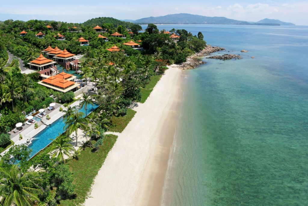Phuket Best Hotels: Lujo 5 Estrellas y Escapadas de Playa 1 phuket best hotels lujo 5 estrellas y escapadas de playa