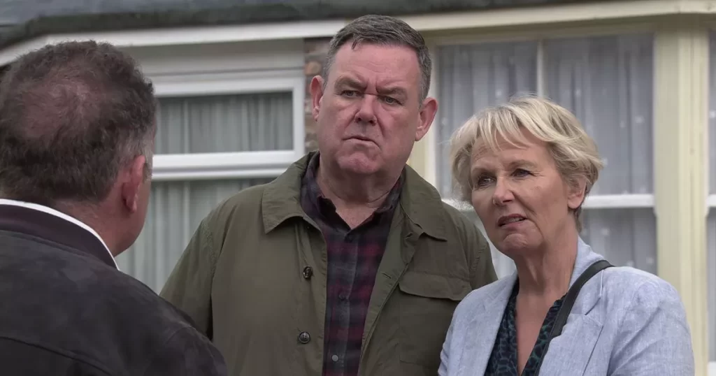 Ralf Little De "Death in Paradise" y su Deseo de Continuar 1 ralf little de death in paradise y su deseo de continuar