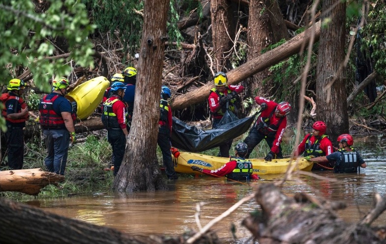 Inundaciones en Texas: Trump Apoya Rescate y Solidaridad 1 inundaciones en texas trump apoya rescate y solidaridad